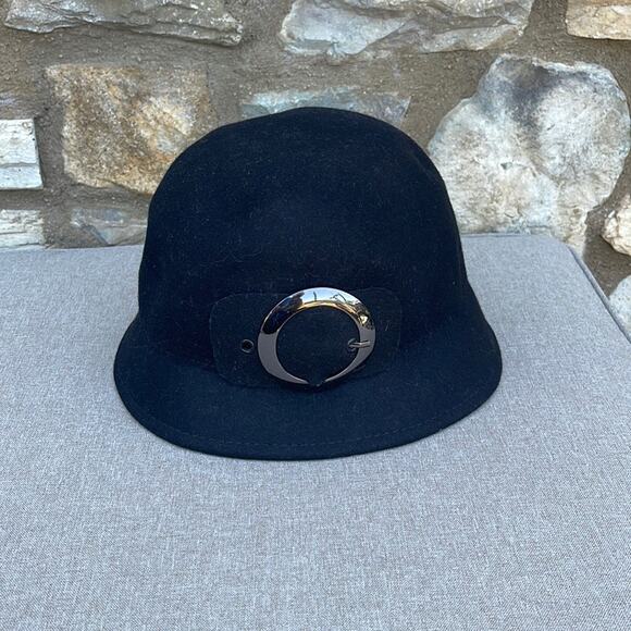 Black wool bucket hat silver buckle - Picture 1 of 5